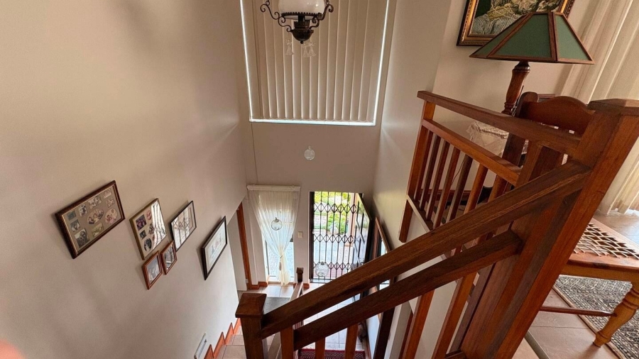 3 Bedroom Property for Sale in Fraaiuitsig Western Cape